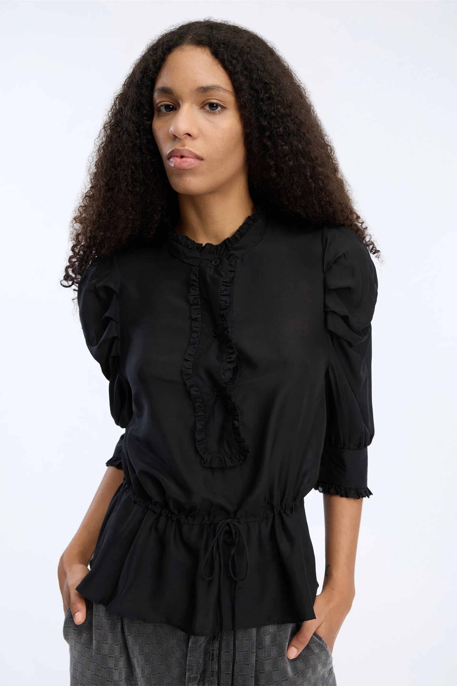 MUNTHE Blouse "Vastu" black