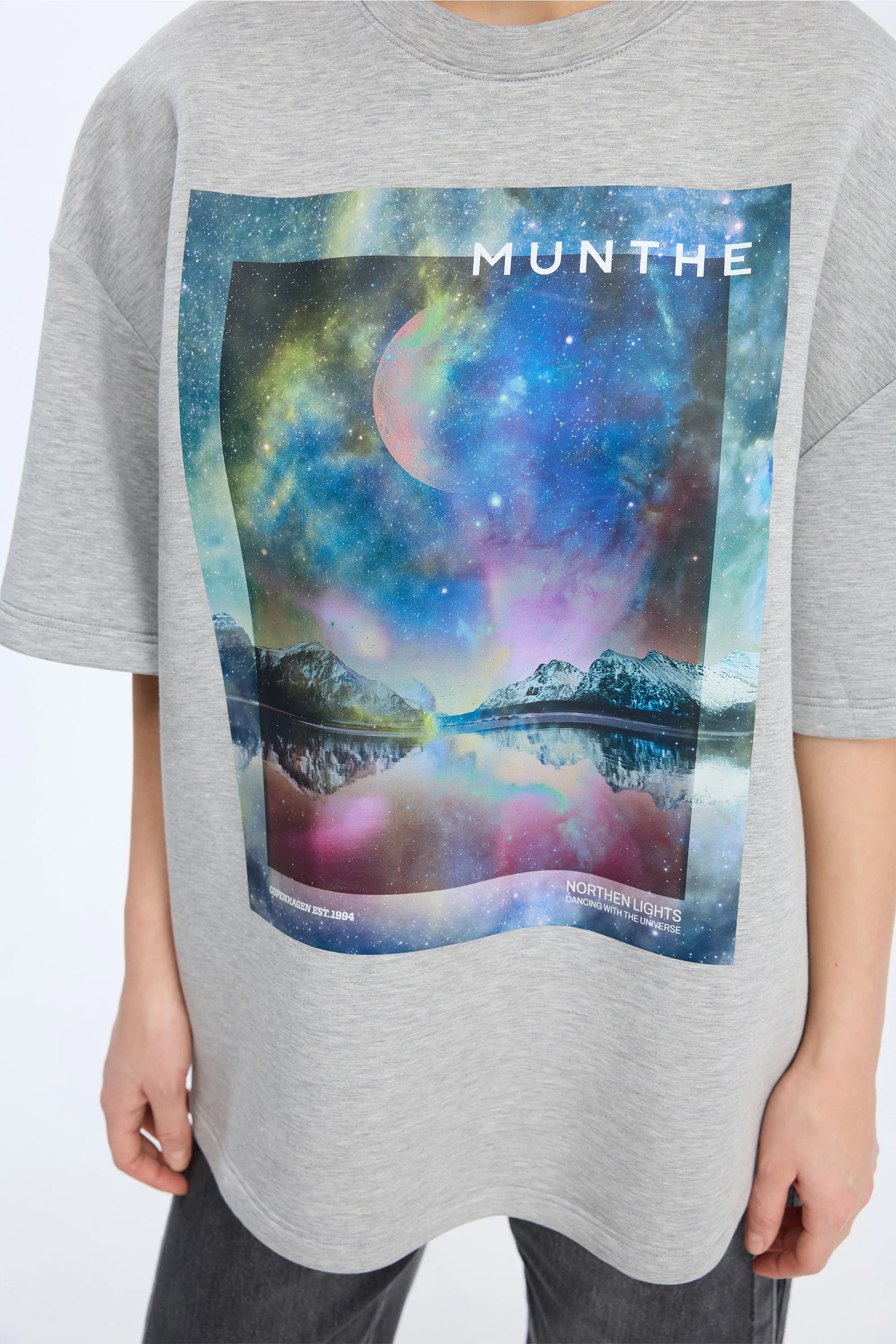 MUNTHE T-Shirt "Vaploi" light grey