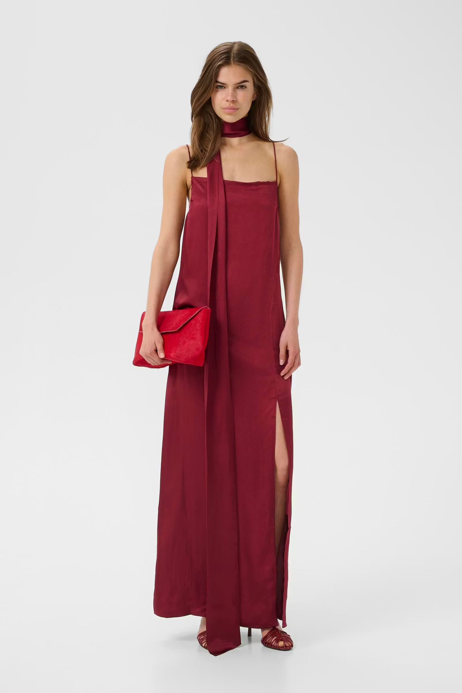 GESTUZ Dress "Sirwa" cabernet