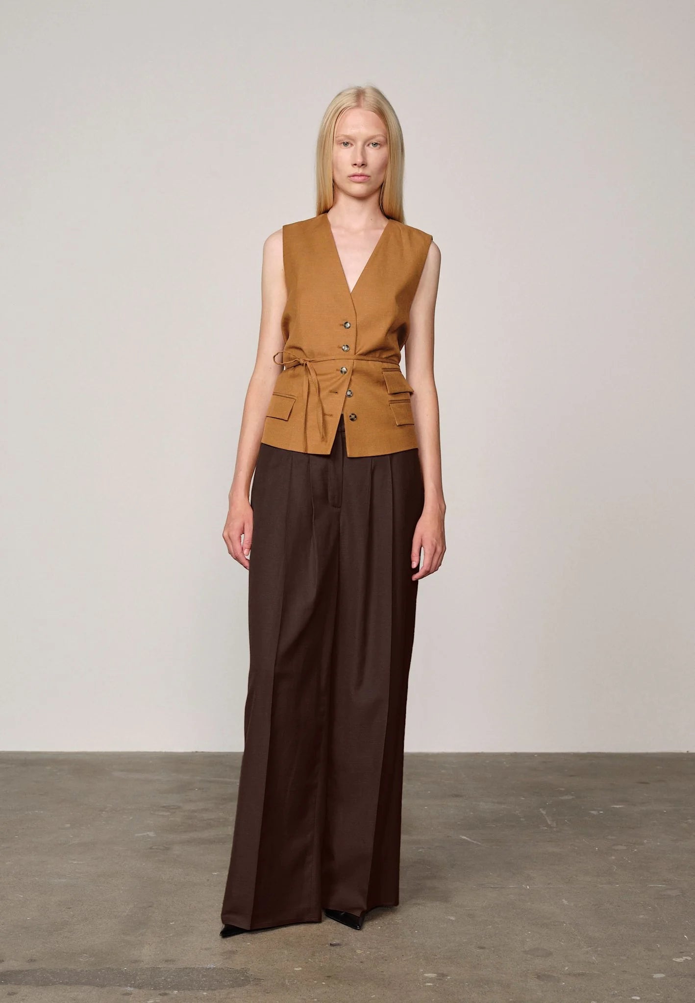 HERSKIND Pants "Lotus" java brown