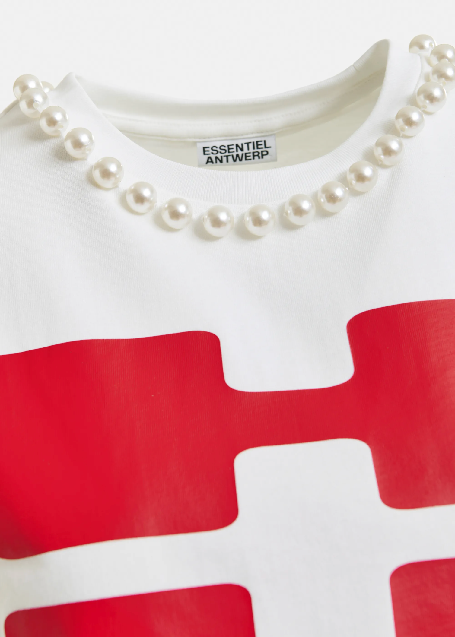 ESSENTIEL ANTWERP T-Shirt "Isos" white/red