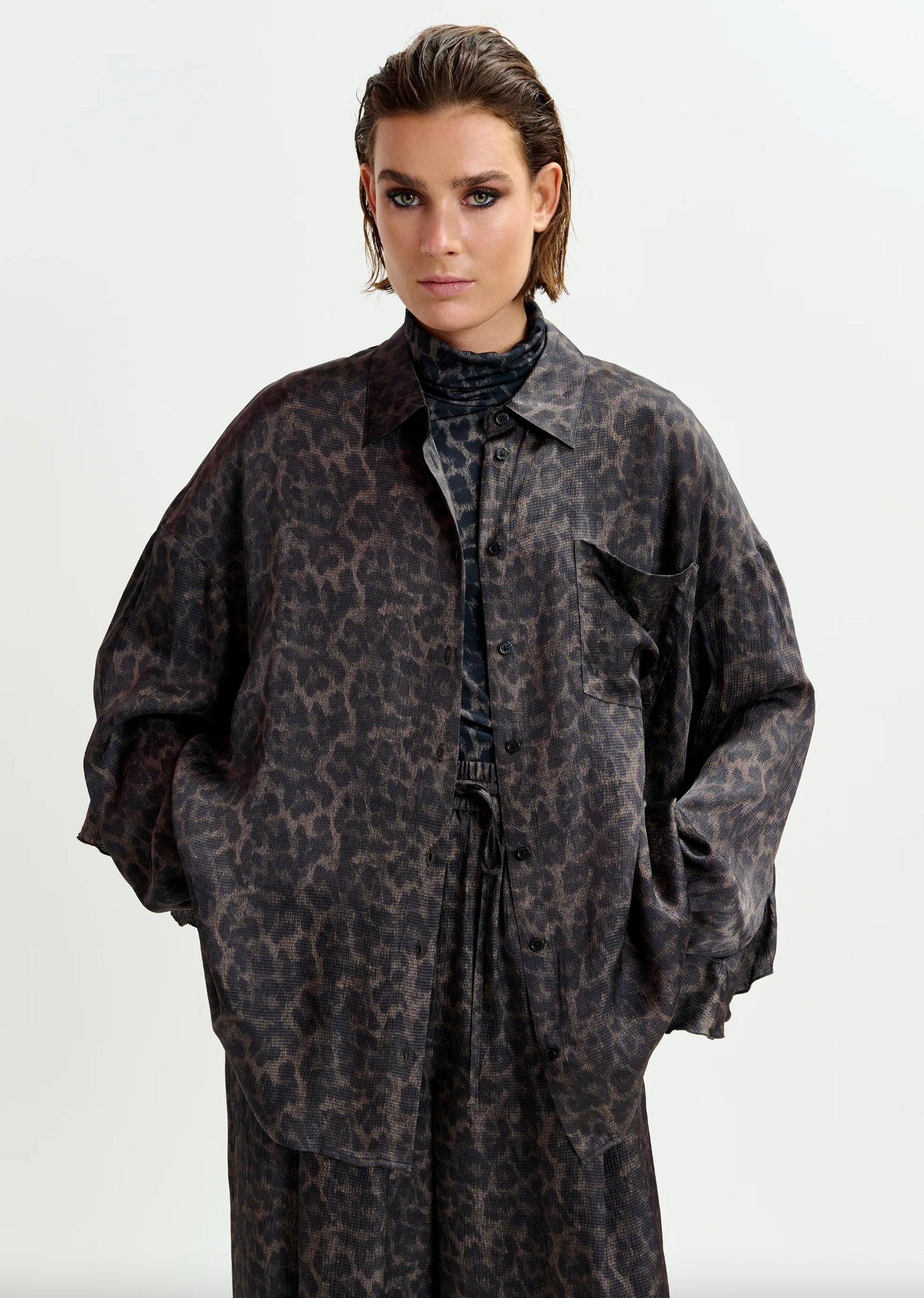 ESSENTIEL ANTWERP Shirt "Ilorin" army