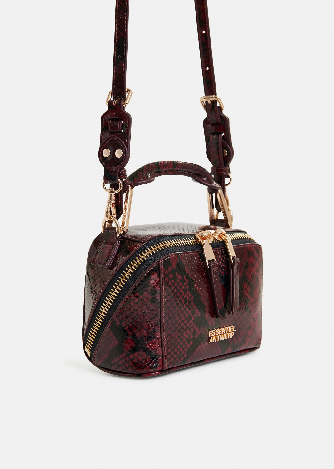 ESSENTIEL ANTWERP Bag "Irona" burgundy