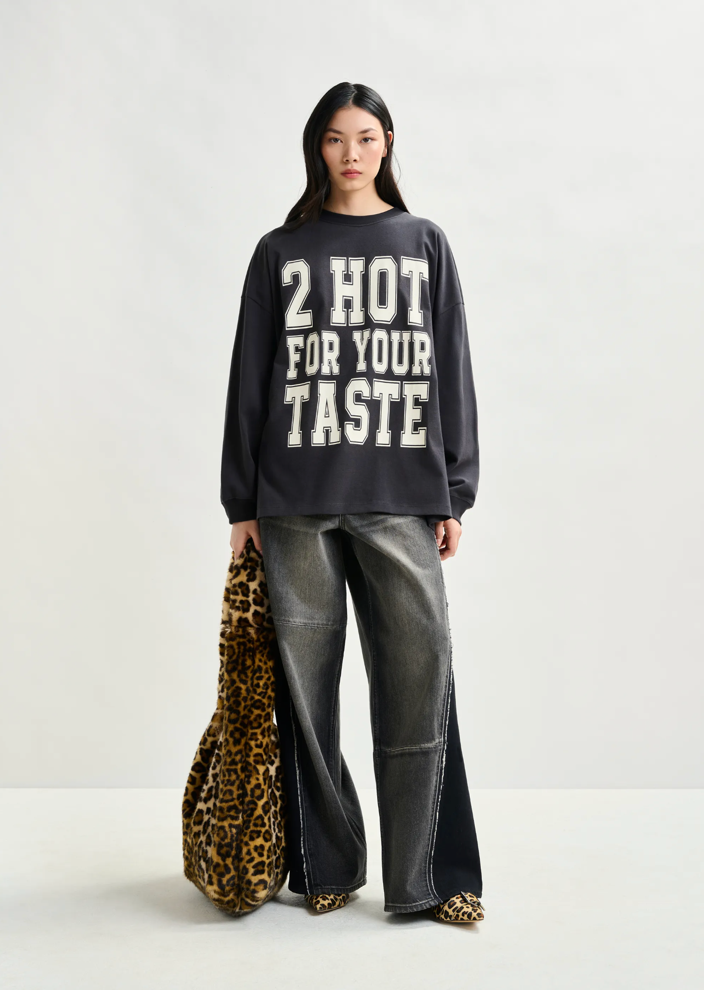 ESSENTIEL ANTWERP Bag "Ipuff" leo