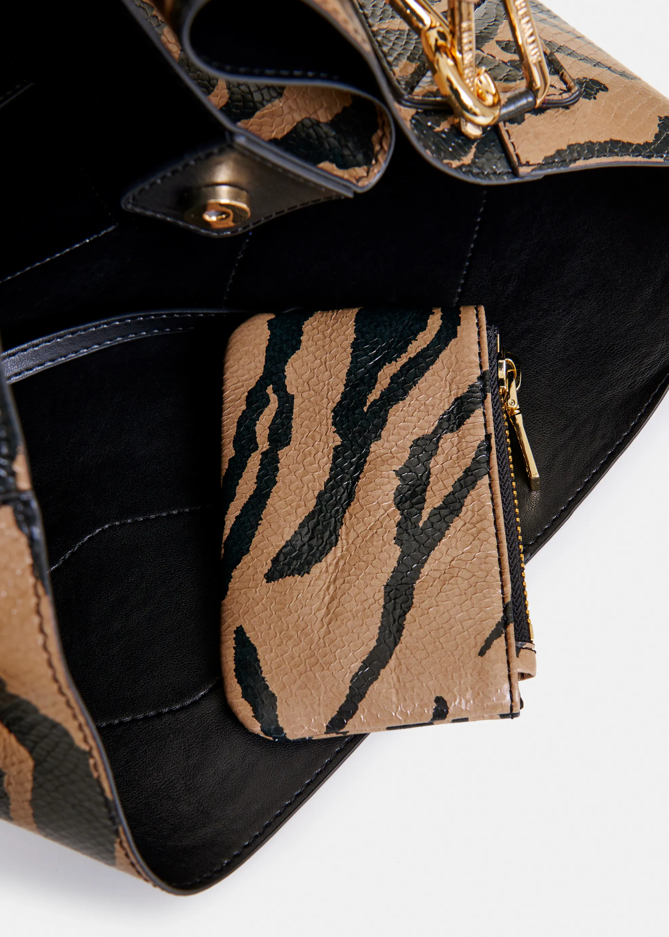 ESSENTIEL ANTWERP Bag "Joliath"