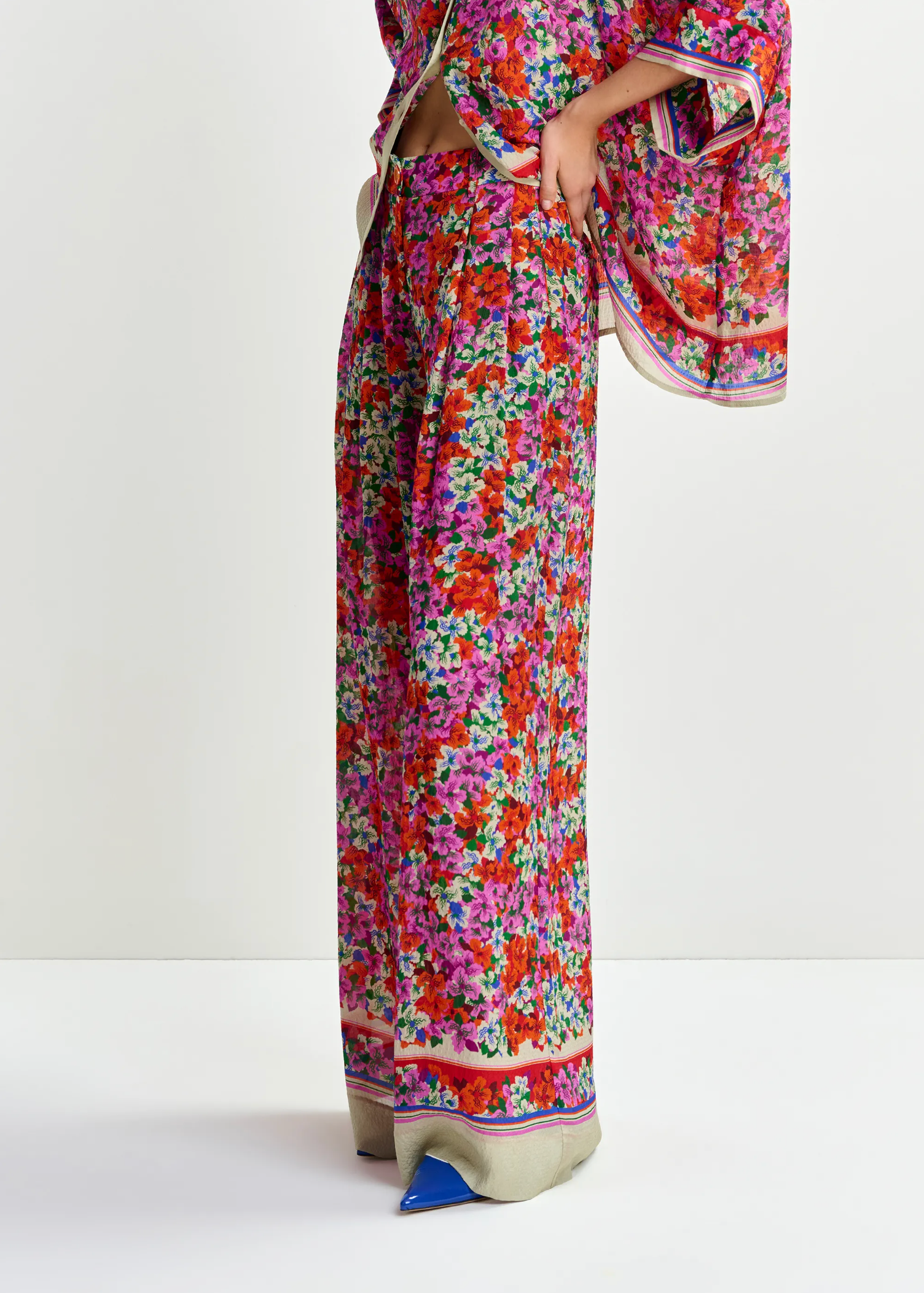 ESSENTIEL ANTWERP Pants "Joek" fire glow