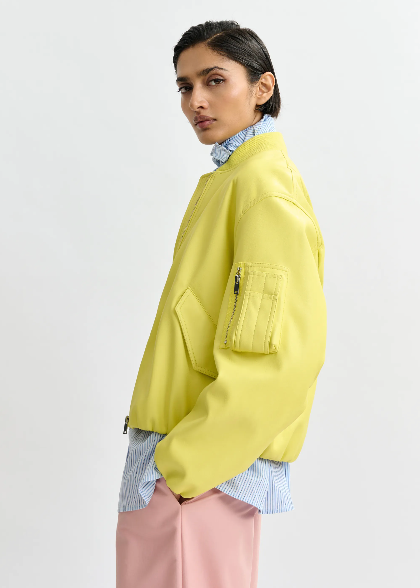 ESSENTIEL ANTWERP Jacket "Jug" yellow