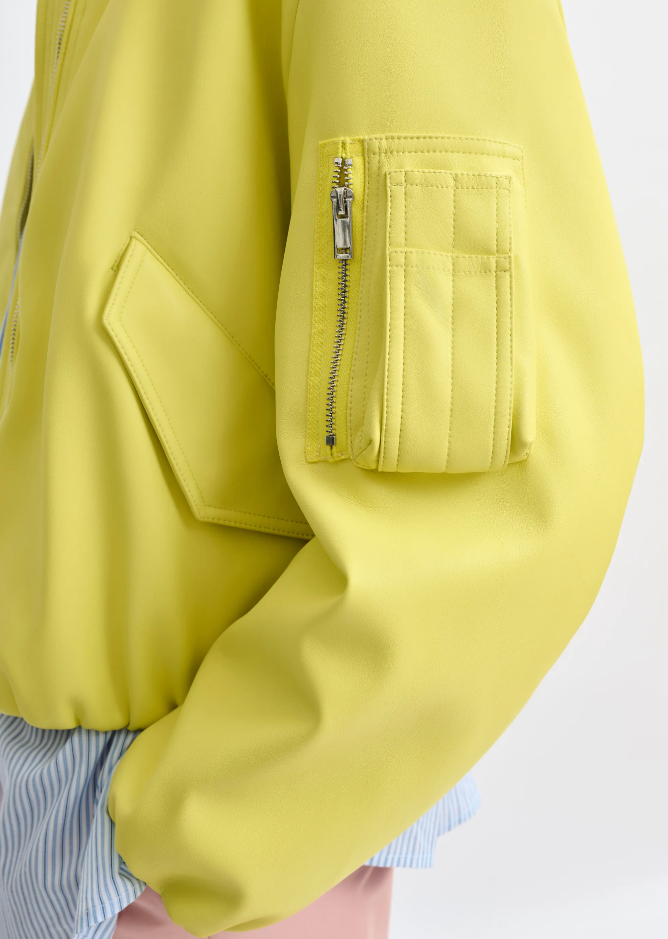ESSENTIEL ANTWERP Jacket "Jug" yellow