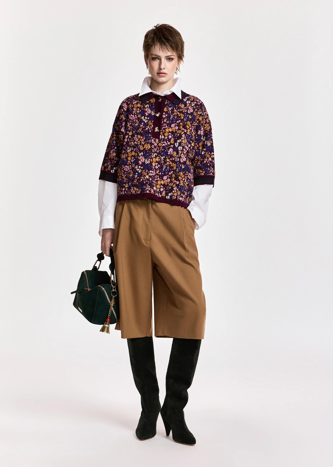 ESSENTIEL ANTWERP Bermuda "Kreme" camel