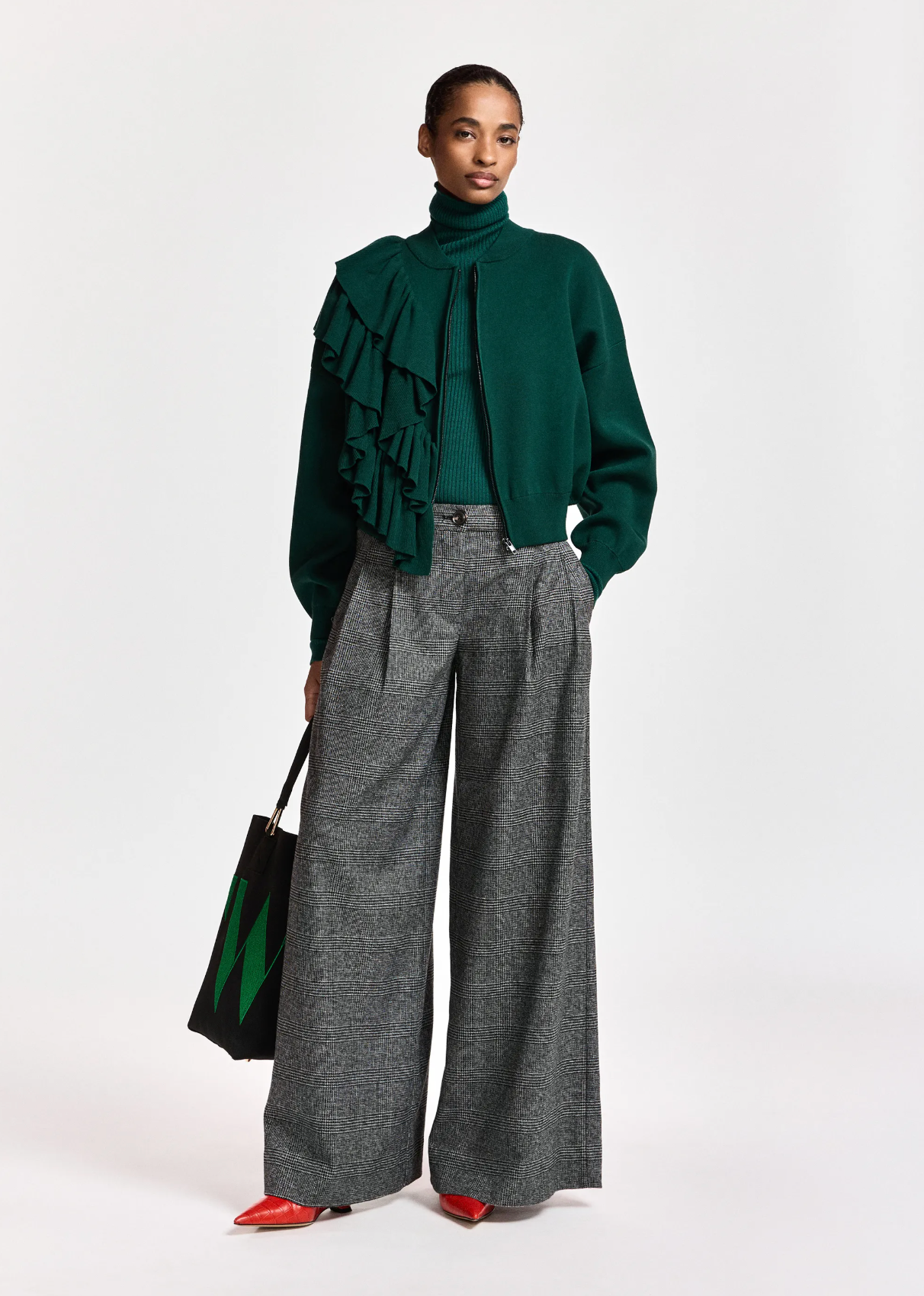 ESSENTIEL ANTWERP Pants "Kollection" steel pulse