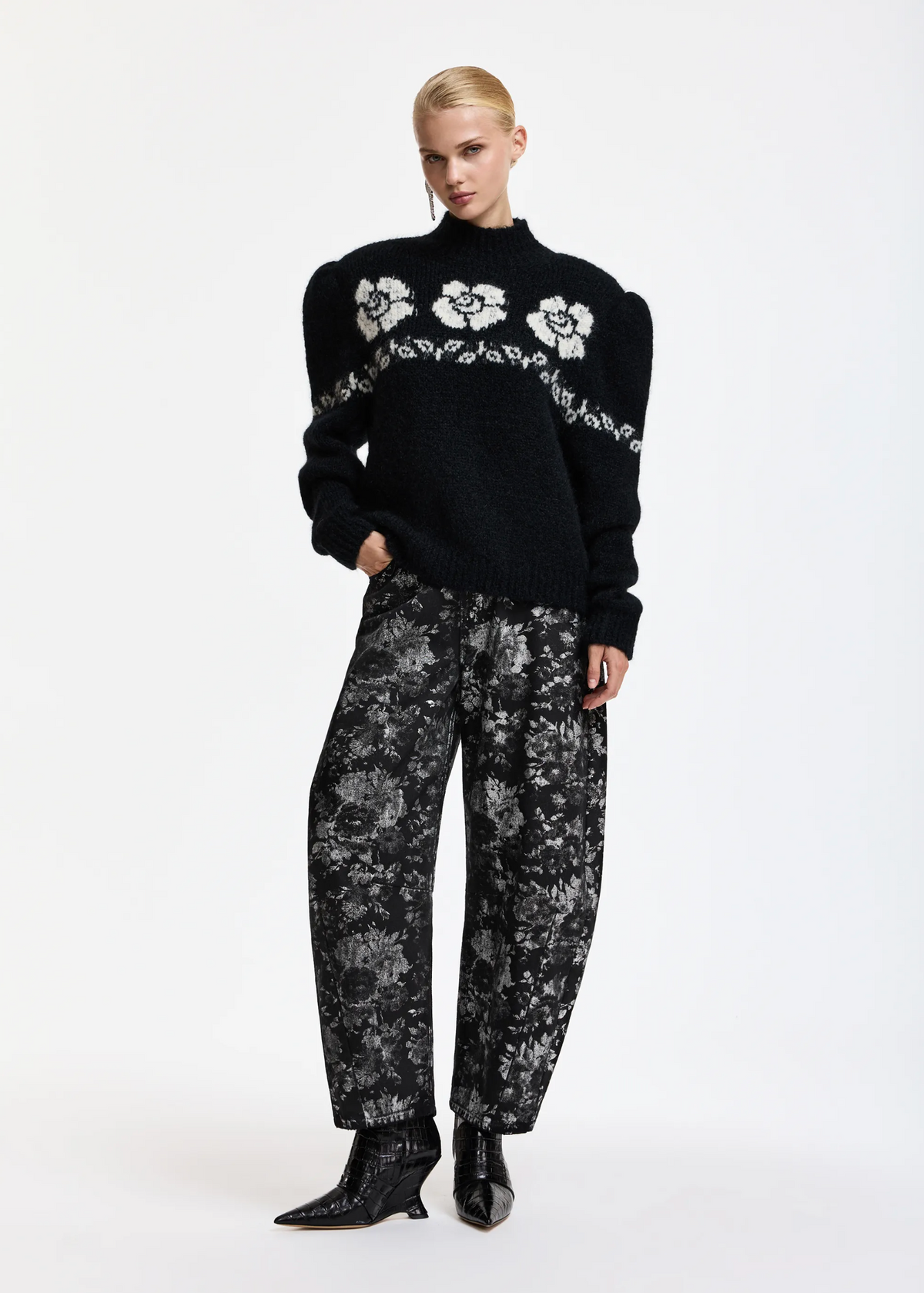 ESSENTIEL ANTWERP Jeans "Ko" black silver