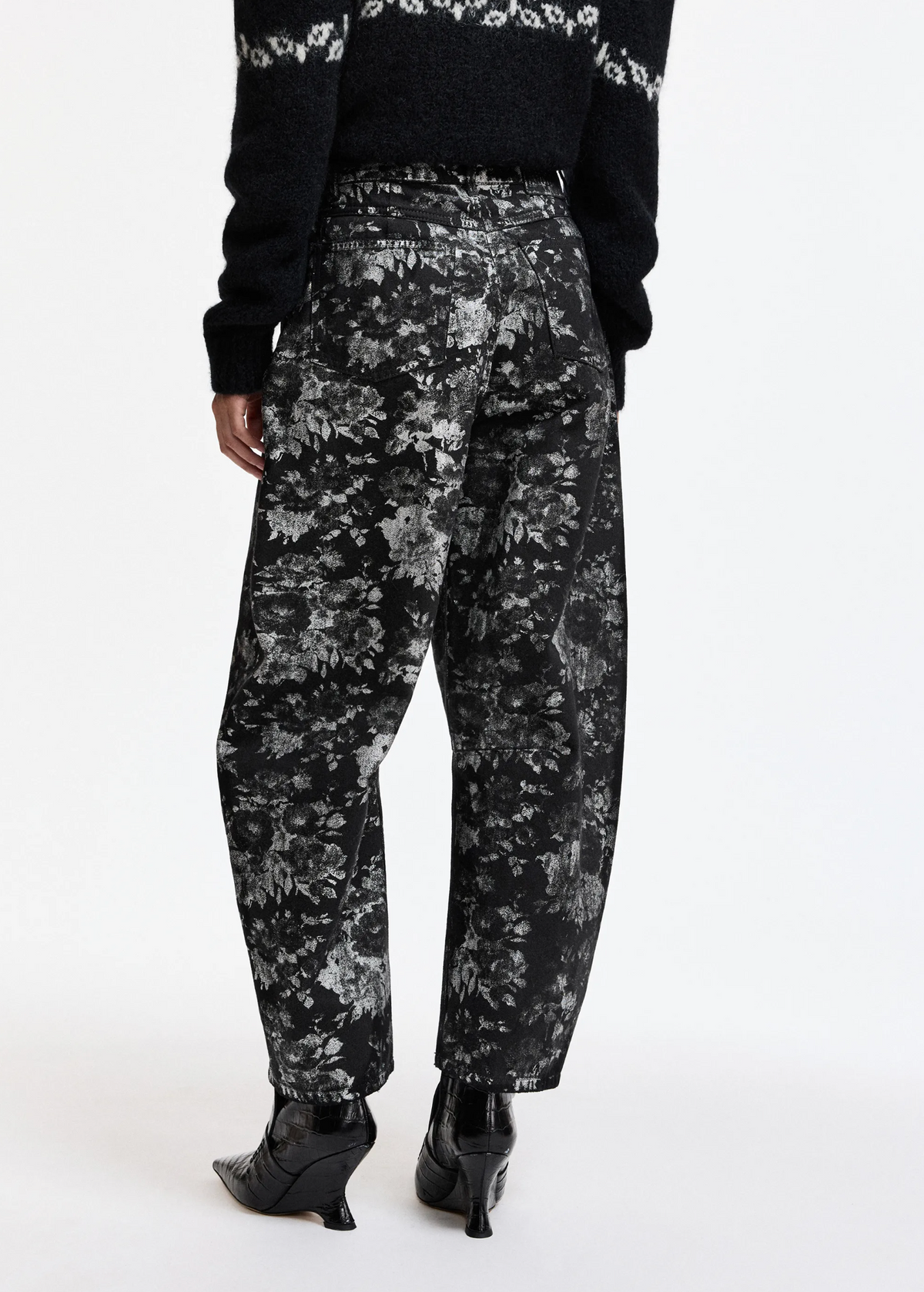 ESSENTIEL ANTWERP Jeans "Ko" black silver