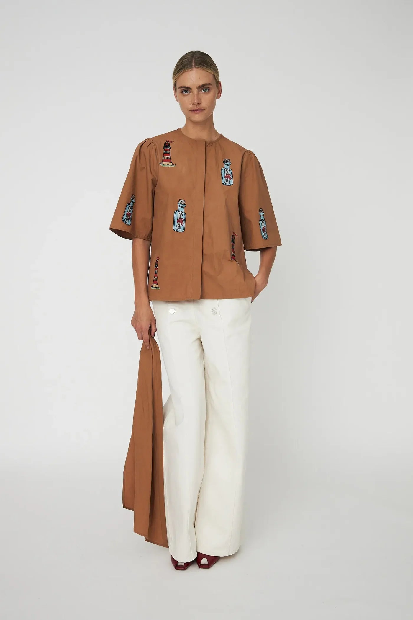 STELLA NOVA Shirt "Embroidered Bow" brown