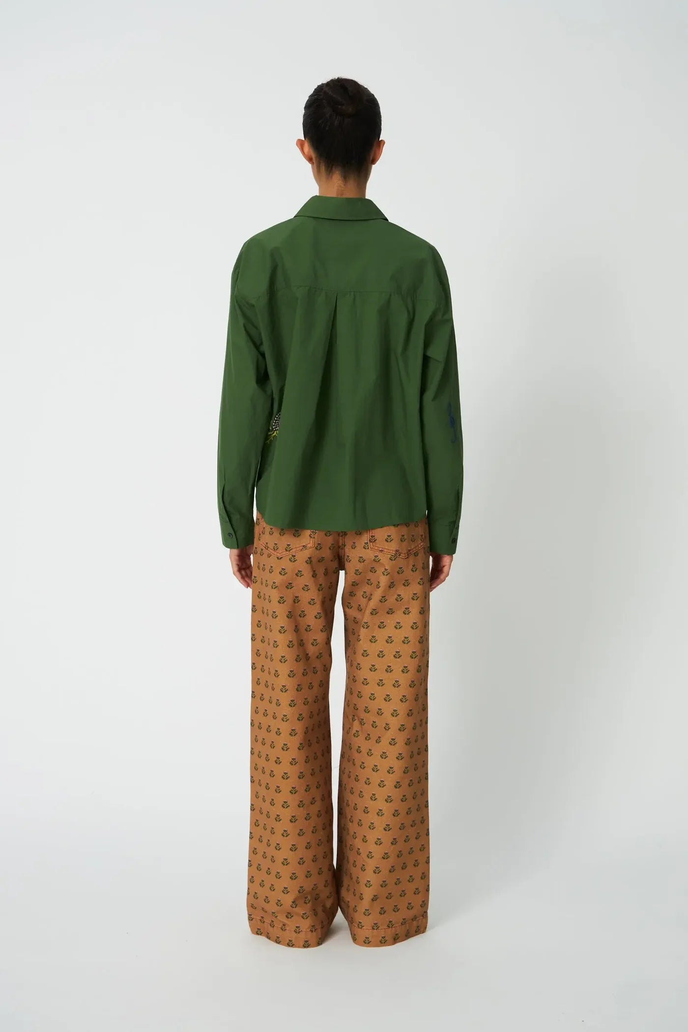 STELLA NOVA Shirt "Small embroidery" green leaf
