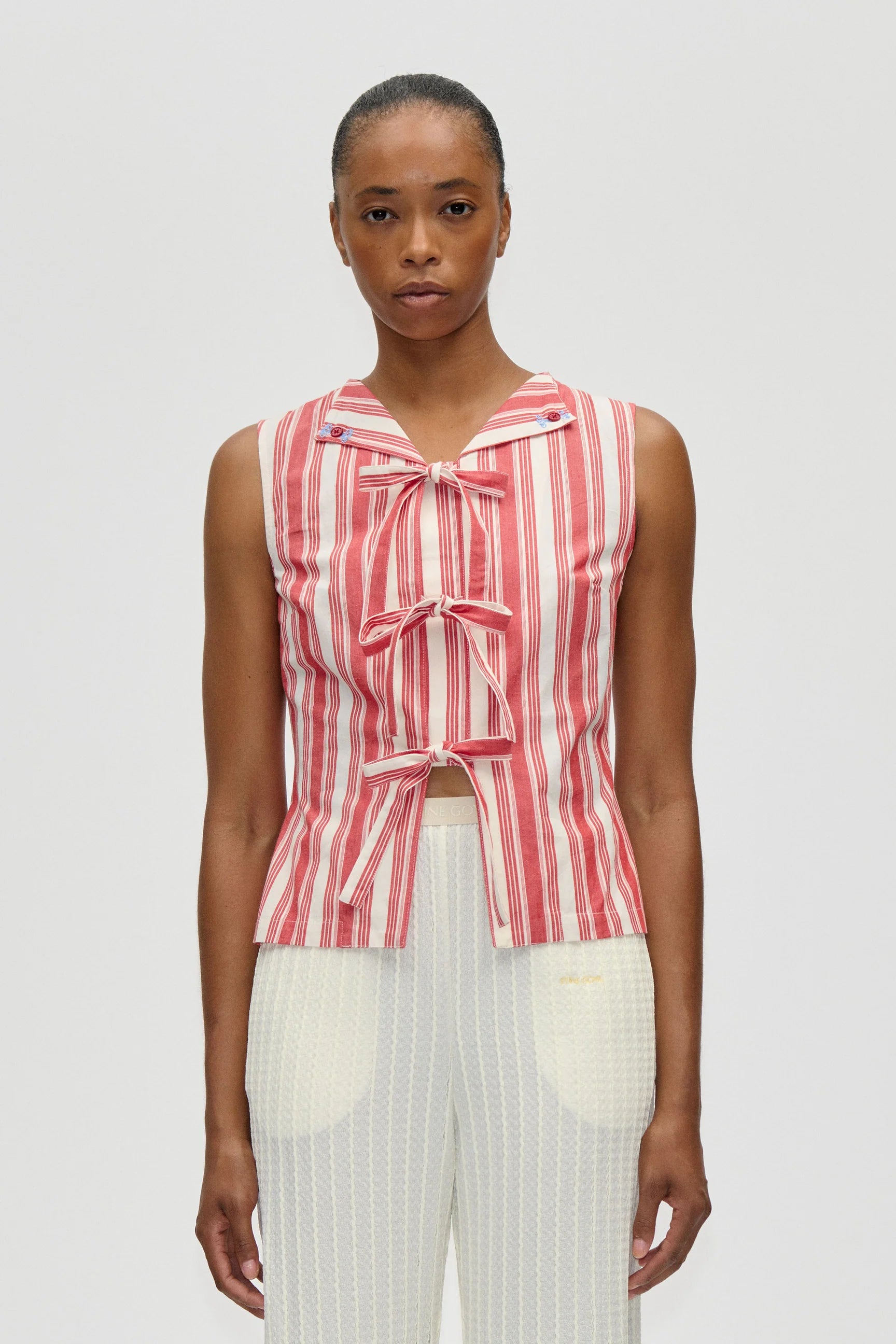 STINE GOYA Vest "Tie Front" scarlet trot