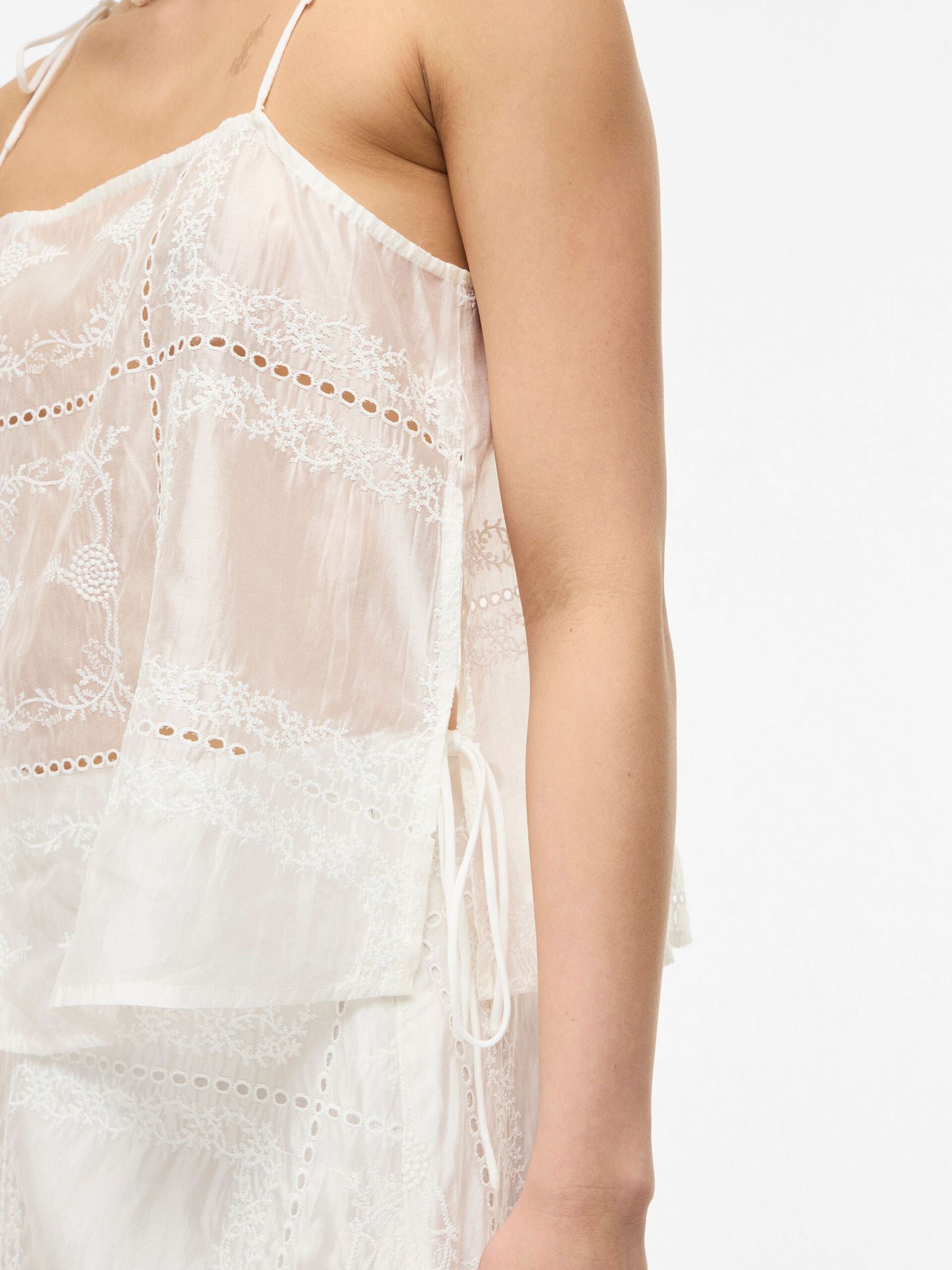 ROUGE EDIT Top "Luca" cloud dancer