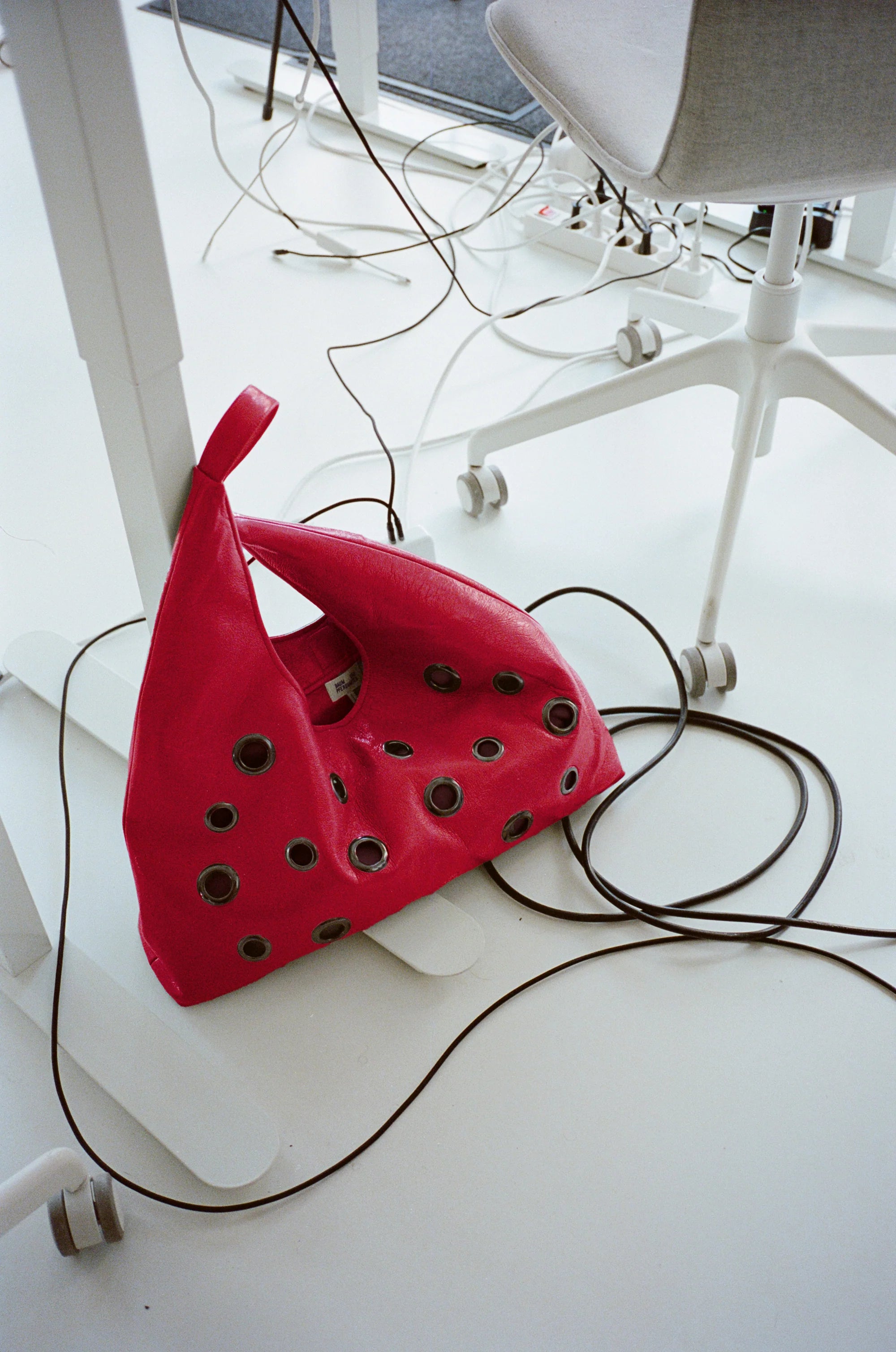 BAUM & PFERDGARTEN Bag "Kleola" red