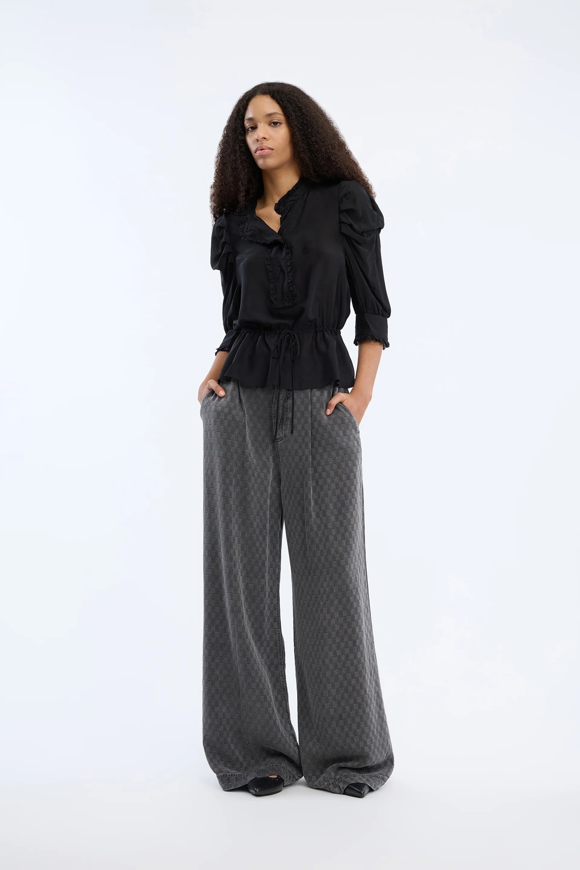 MUNTHE Blouse "Vastu" black