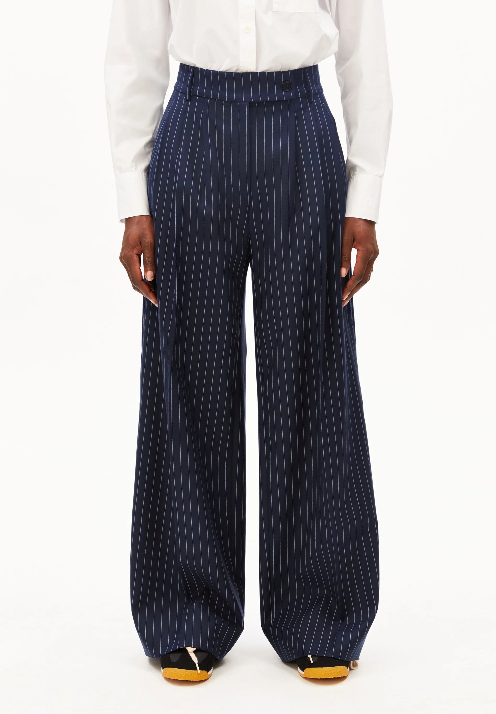 ARMEDANGELS Pants "Kaayua" pinstripe nightsky