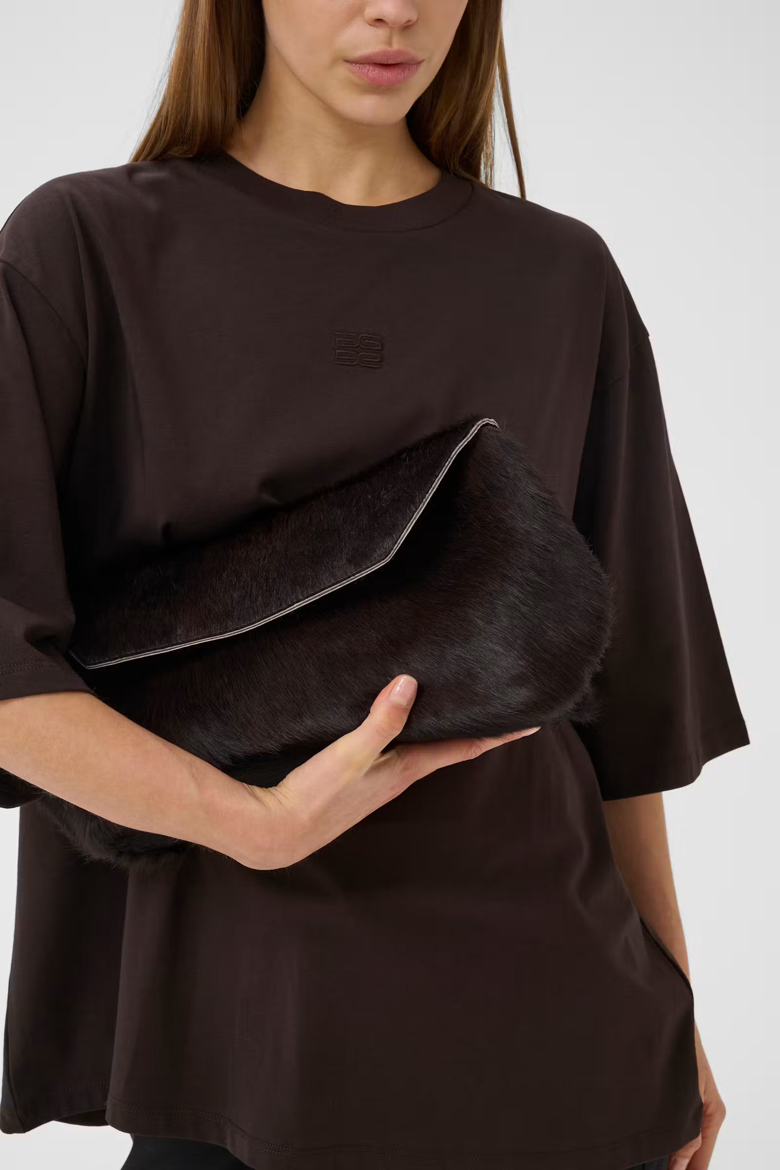 GESTUZ Clutch "Wedala" ganache