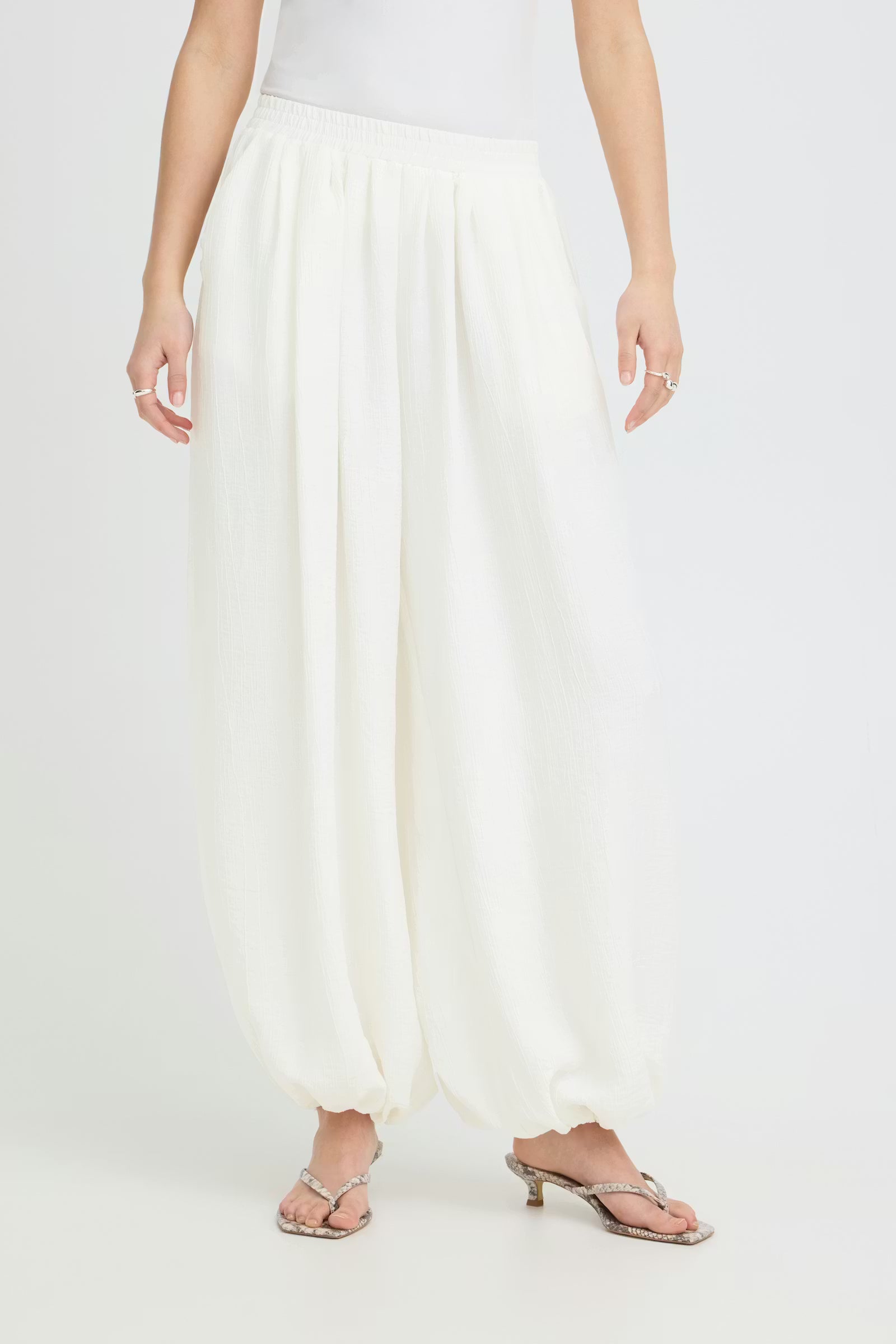 ICHI Pants "Balloon" cloud dancer