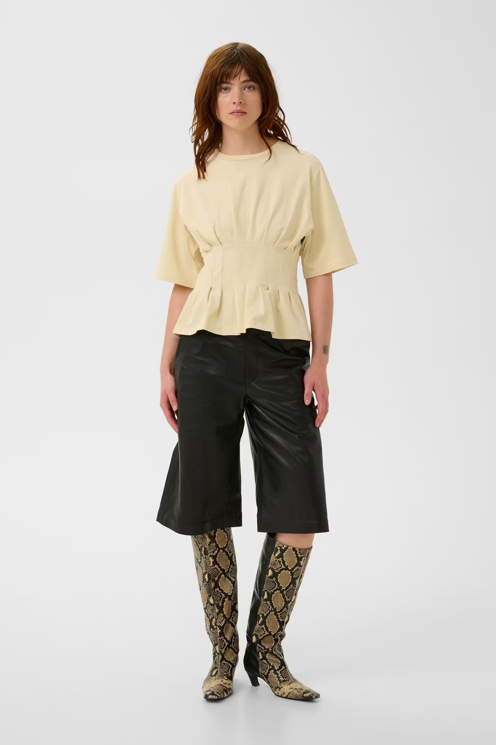 GESTUZ Shorts "Allis" black