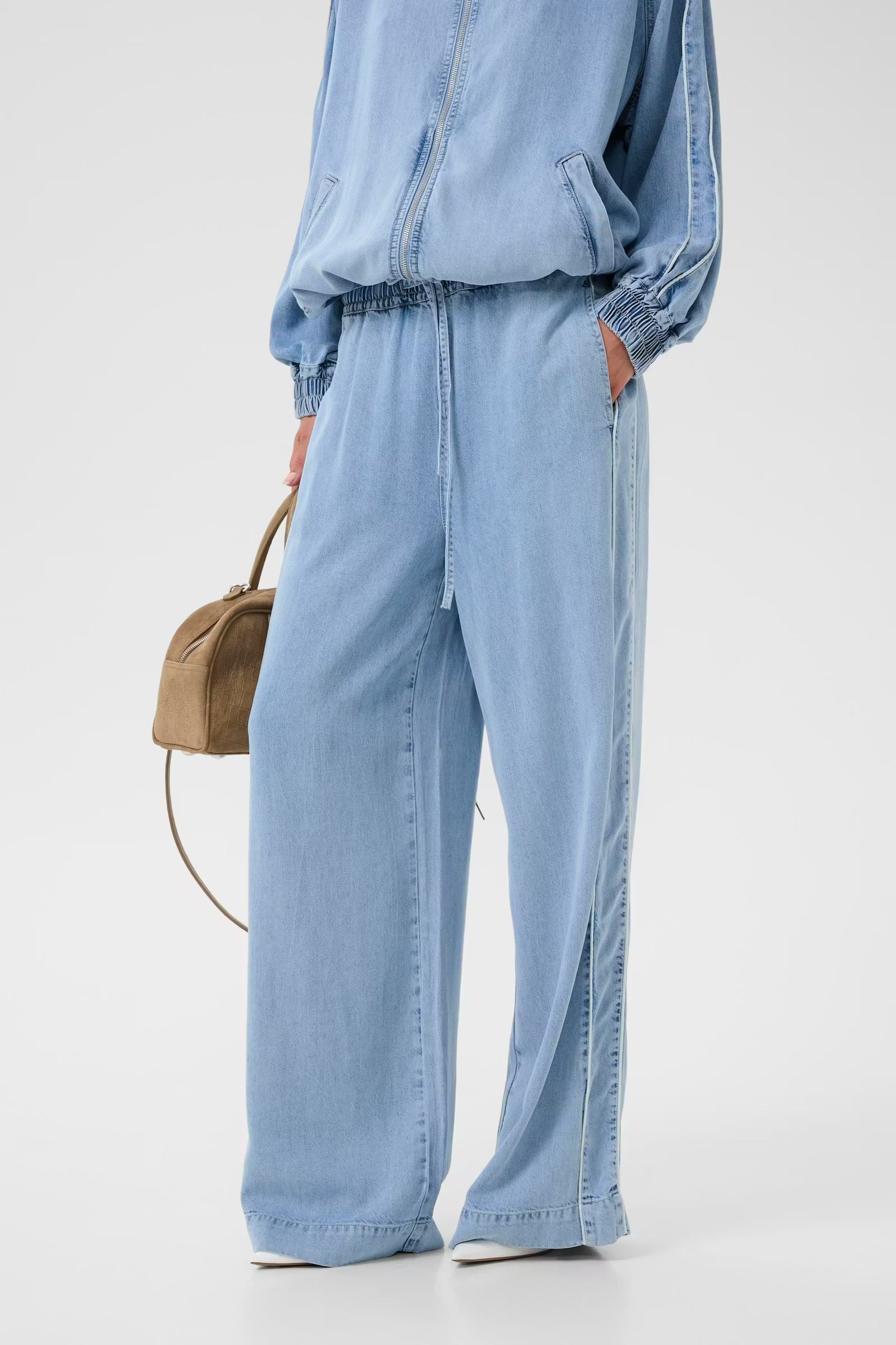 GESTUZ Pants "Sea" mid denim blue