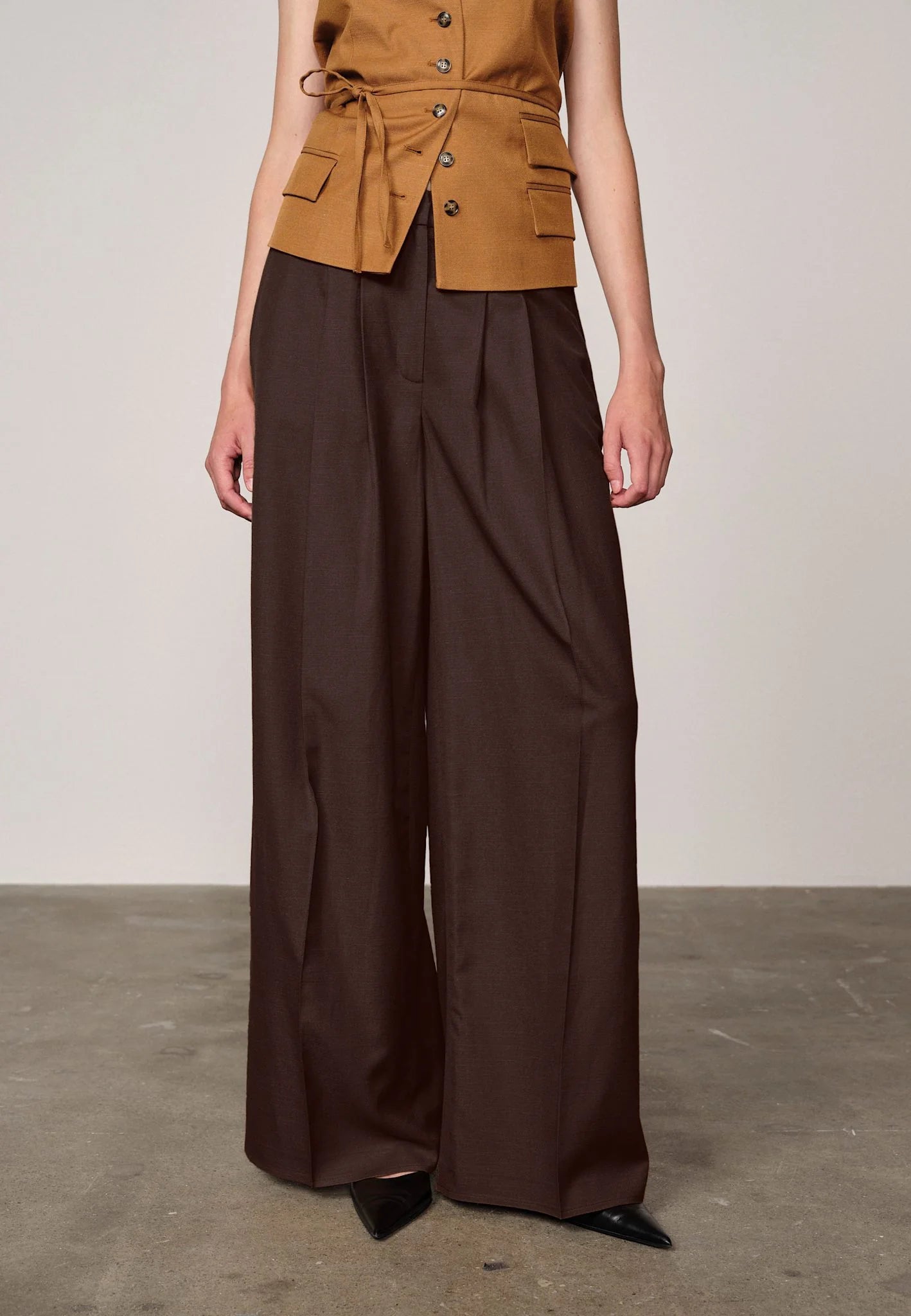 HERSKIND Pants "Lotus" java brown