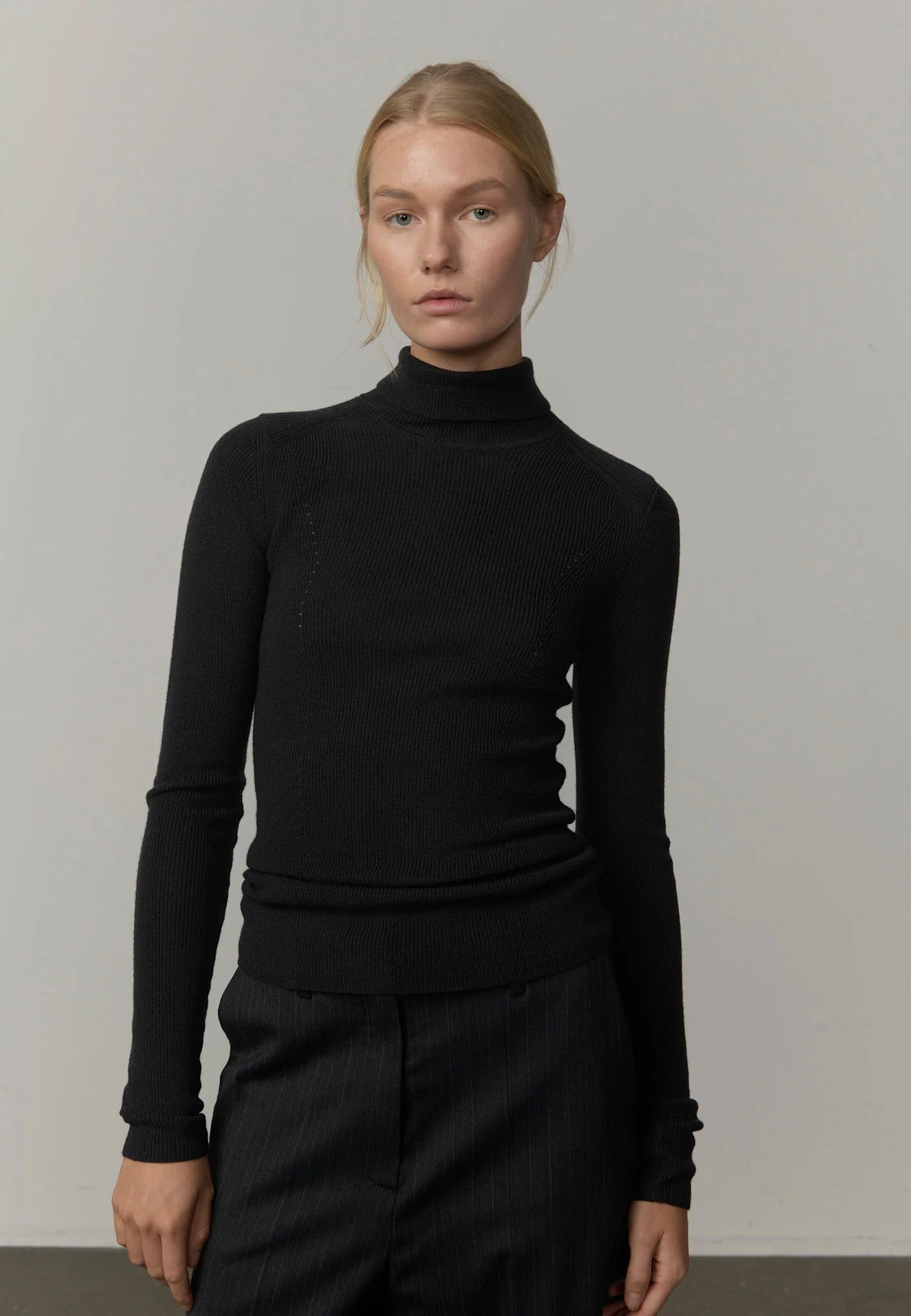 HERSKIND Pullover "Bib" dark grey