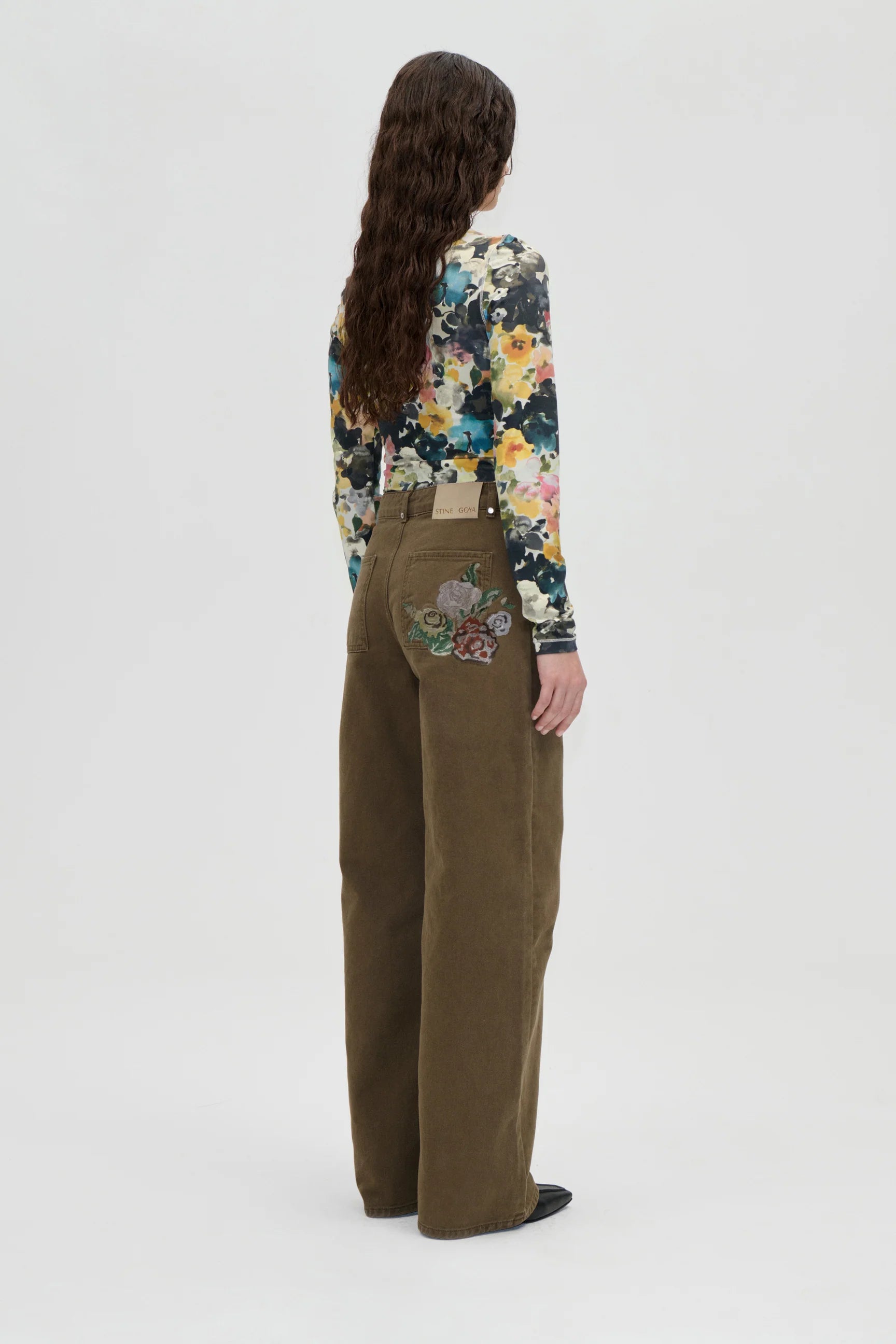 STINE GOYA Pants "Ephemeral bloom" khaki