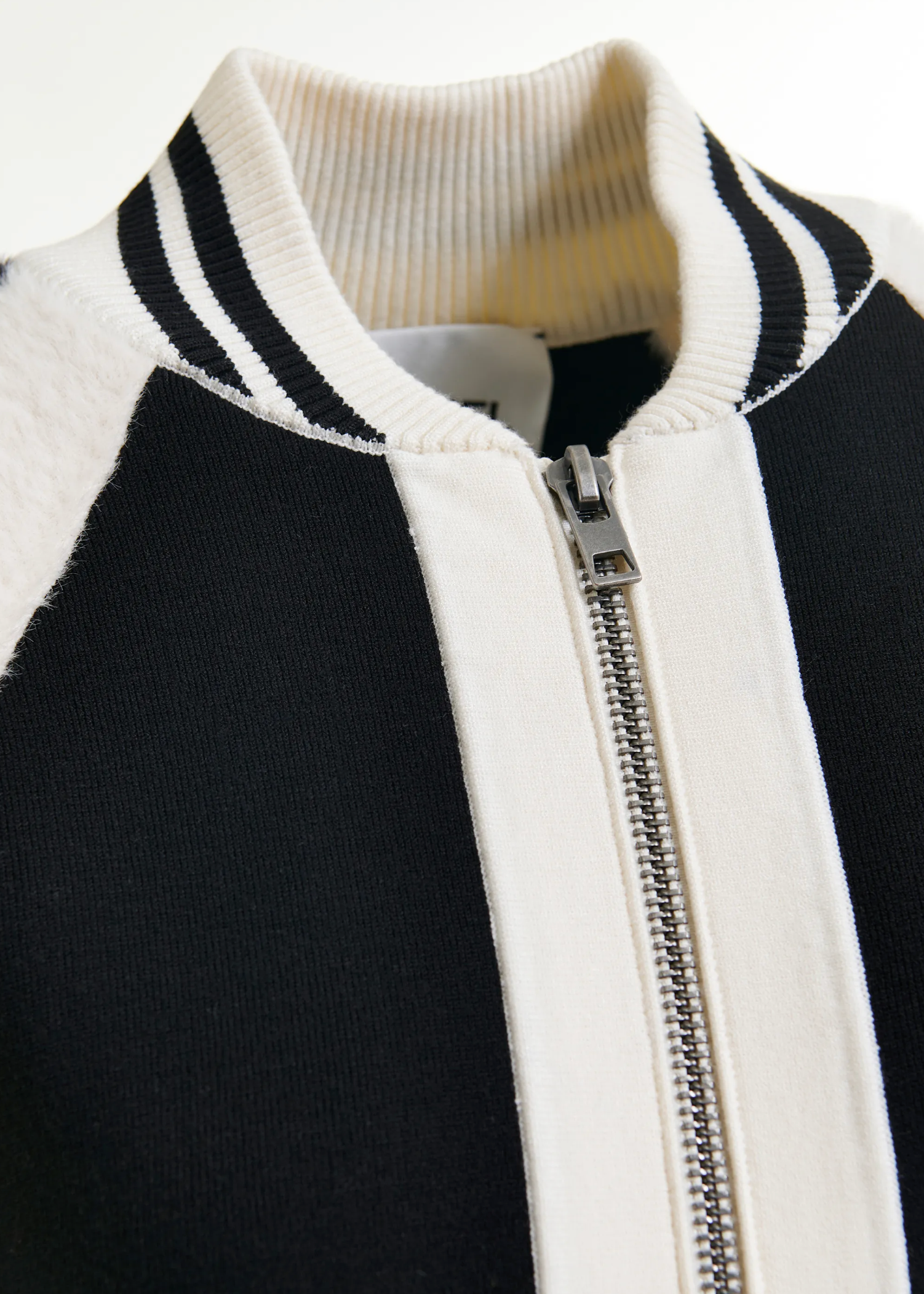 ESSENTIEL ANTWERP Cardigan "Idol" black/white