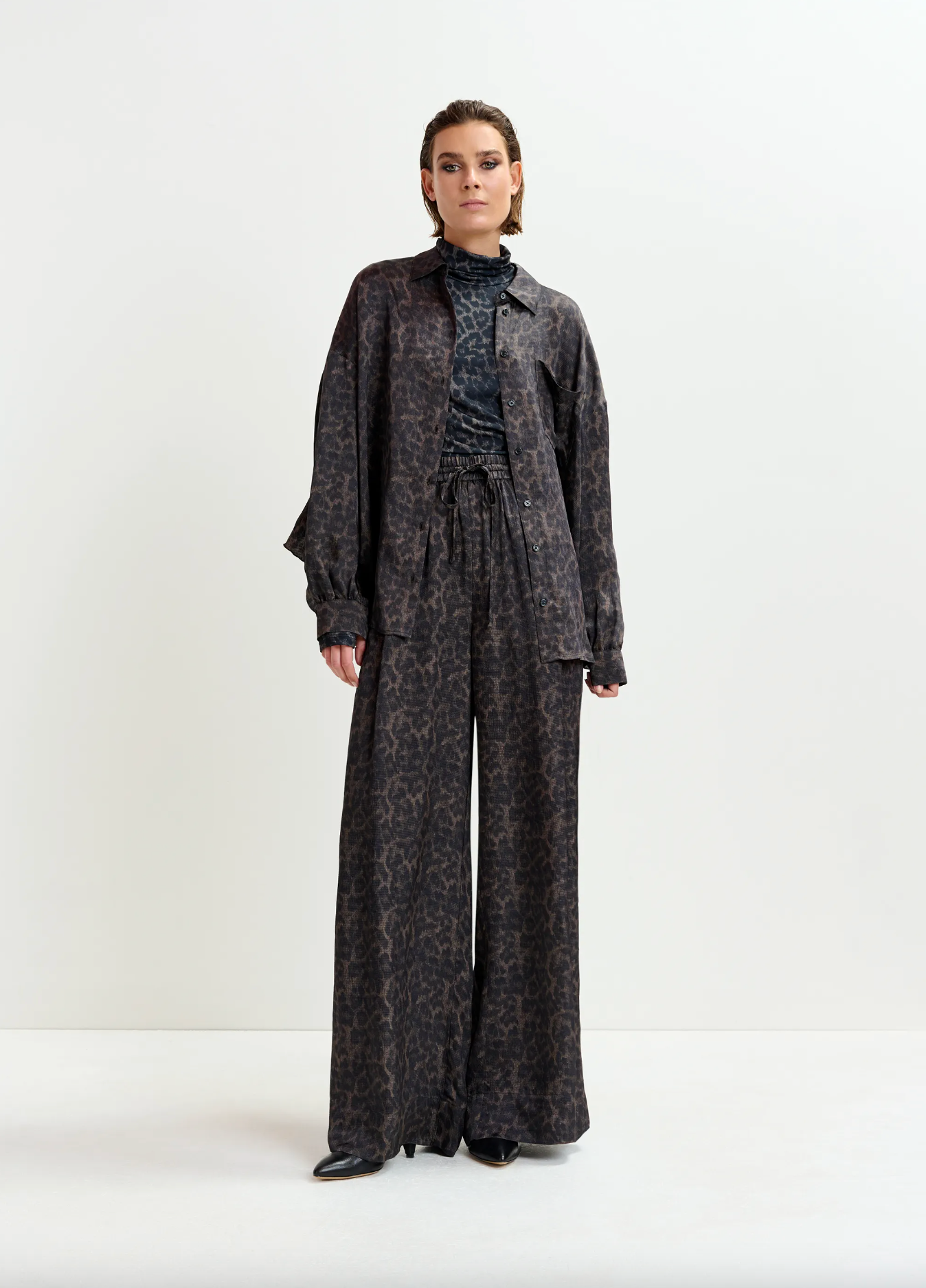 ESSENTIEL ANTWERP Pants "Irving" leopard