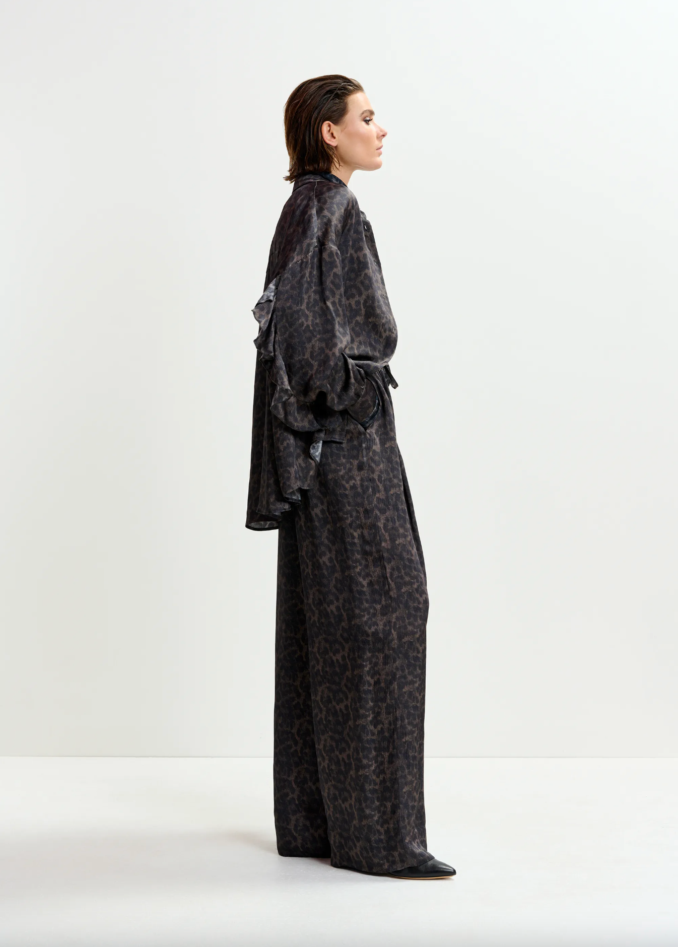 ESSENTIEL ANTWERP Pants "Irving" leopard