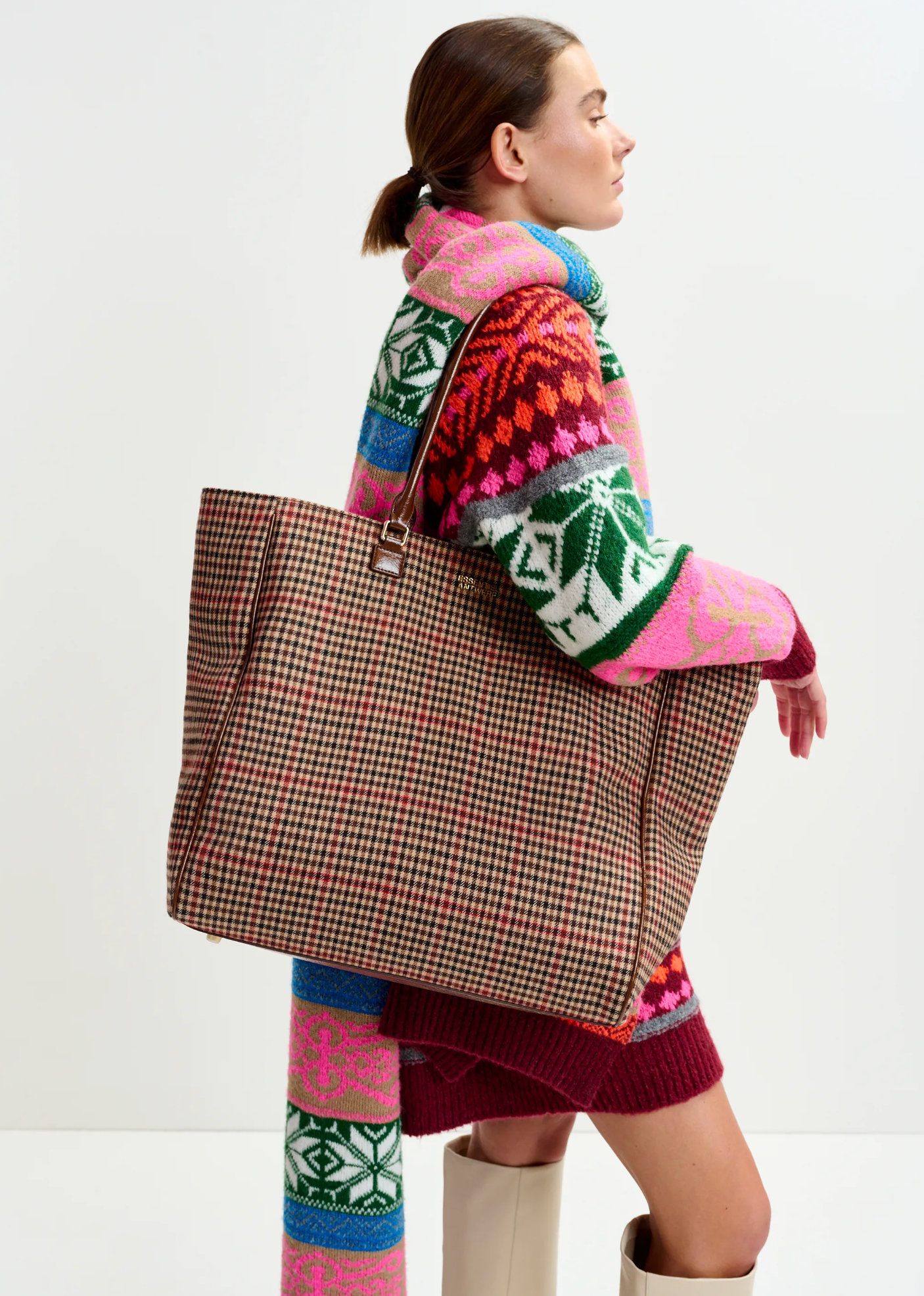 ESSENTIEL ANTWERP Bag "Inbox" brown