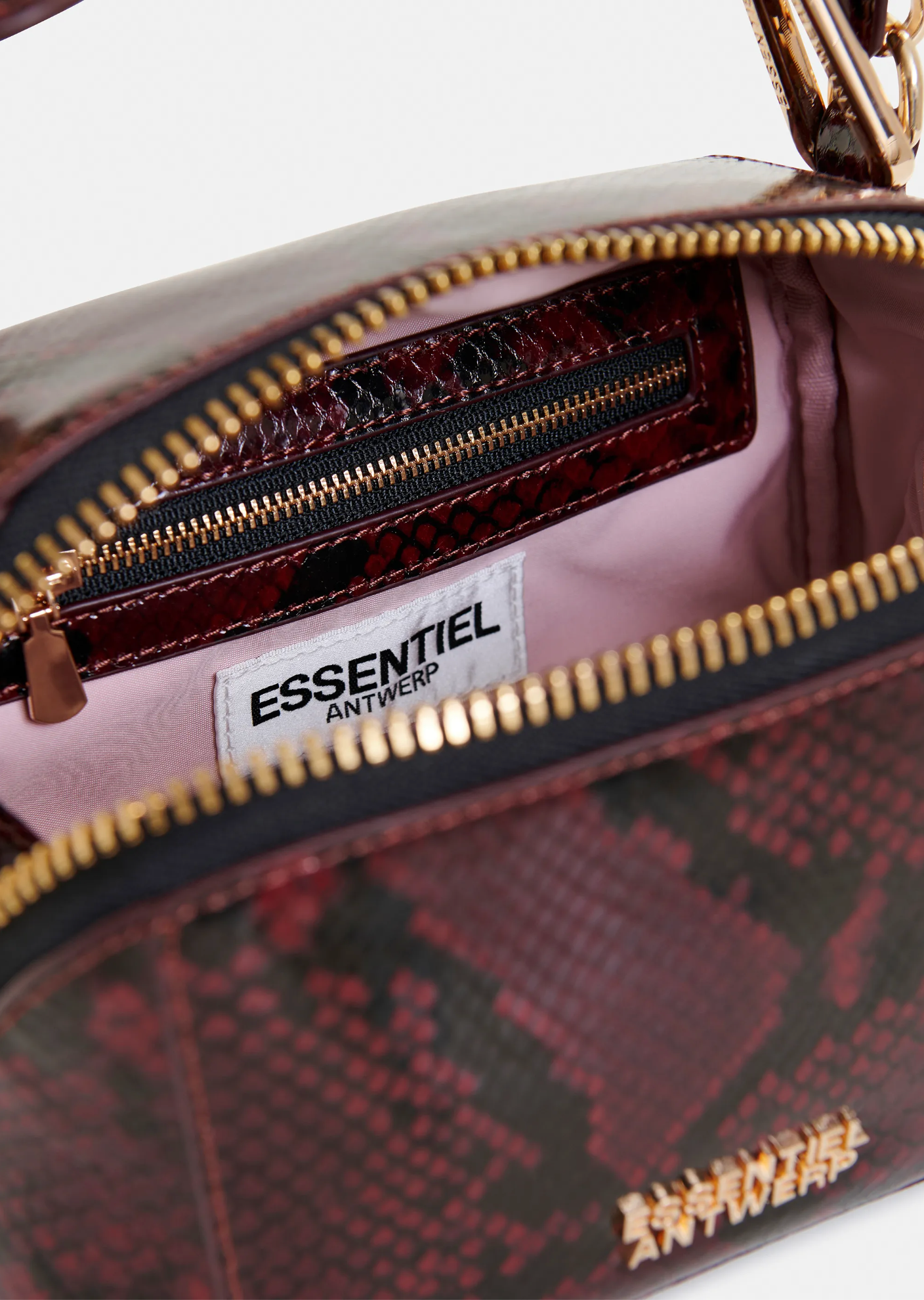 ESSENTIEL ANTWERP Bag "Irona" burgundy