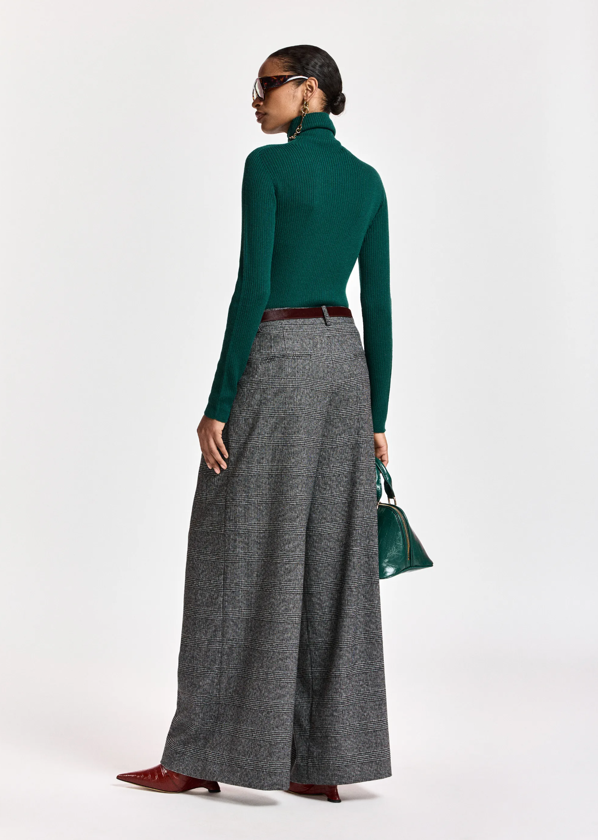 ESSENTIEL ANTWERP Pants "Kollection" steel pulse