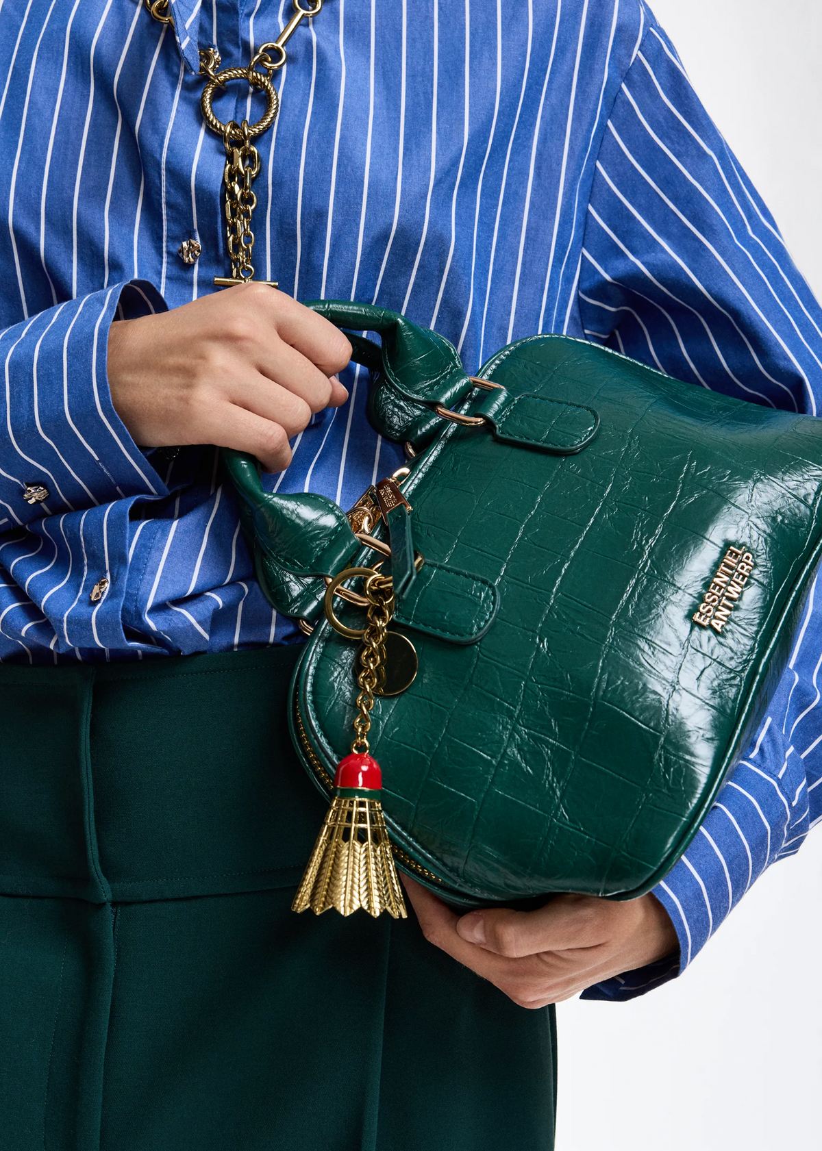 ESSENTIEL ANTWERP Keyhanger "Kengara" gold