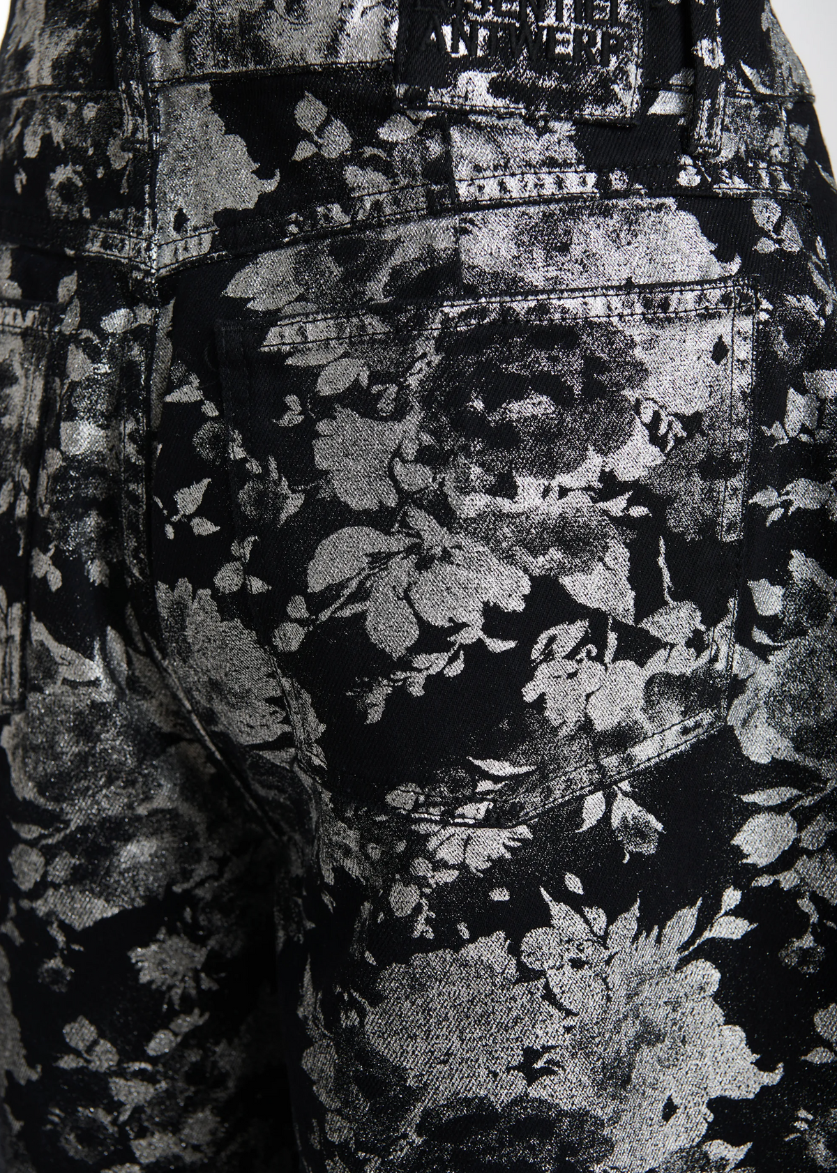 ESSENTIEL ANTWERP Jeans "Ko" black silver