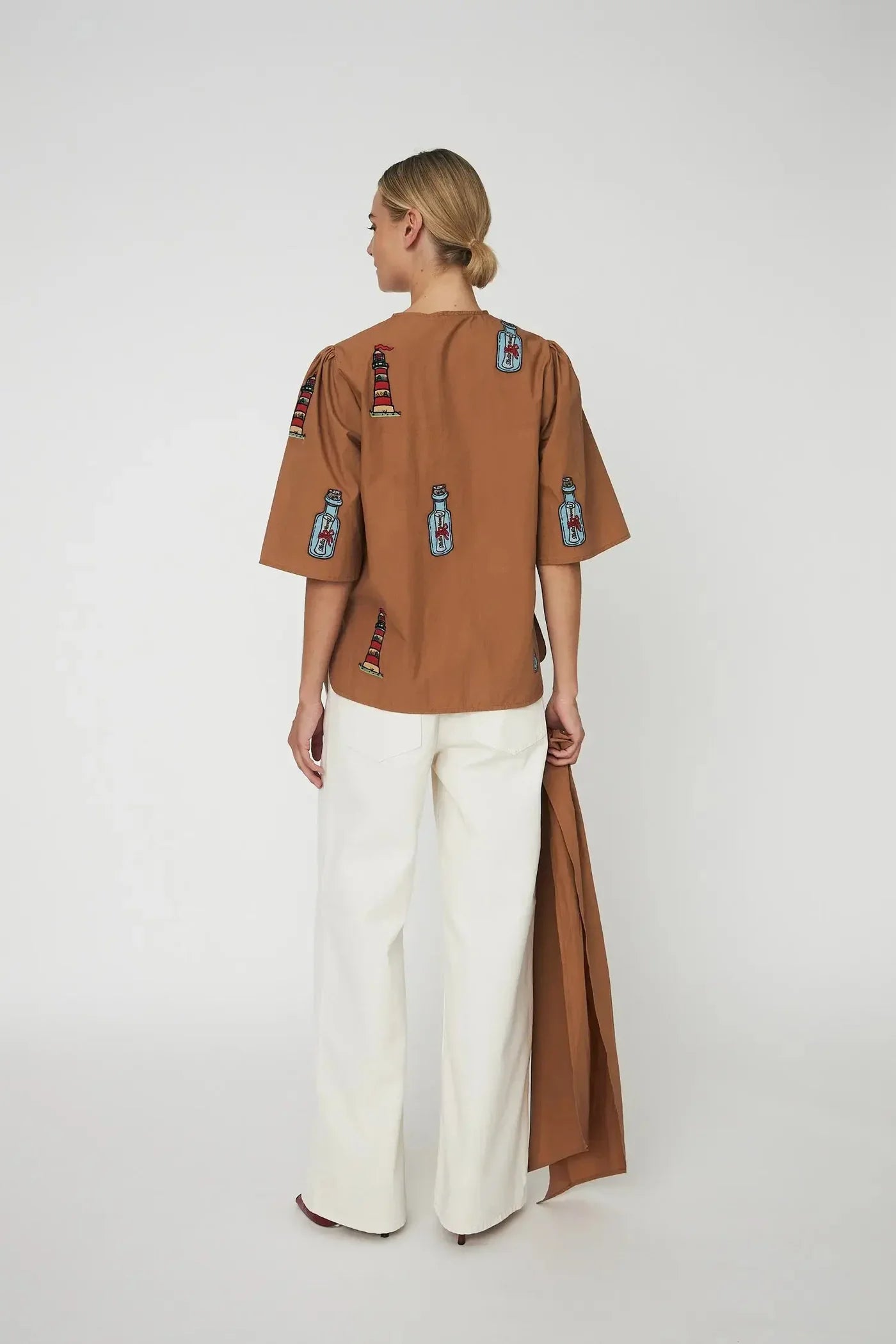 STELLA NOVA Shirt "Embroidered Bow" brown