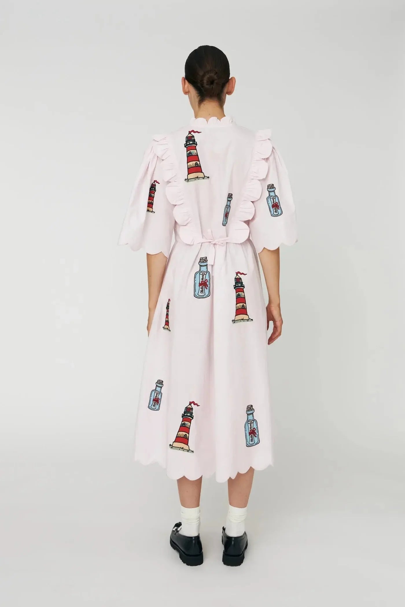 STELLA NOVA Dress "Scallops" pale pink