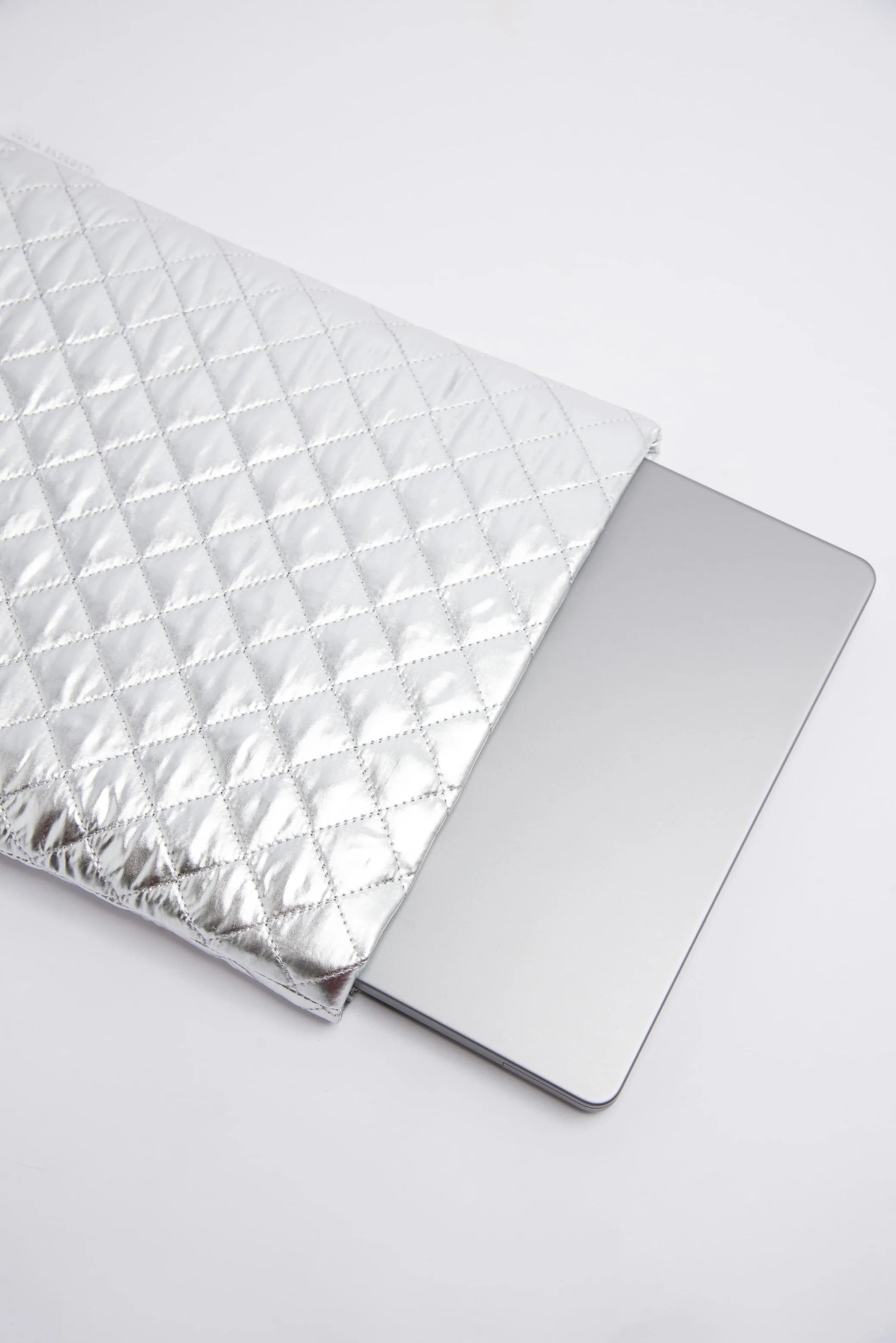 JULIA SKERGETH Laptop Sleeve silver
